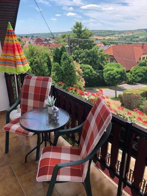 Major Csalad Apartman Хевиз Экстерьер фото